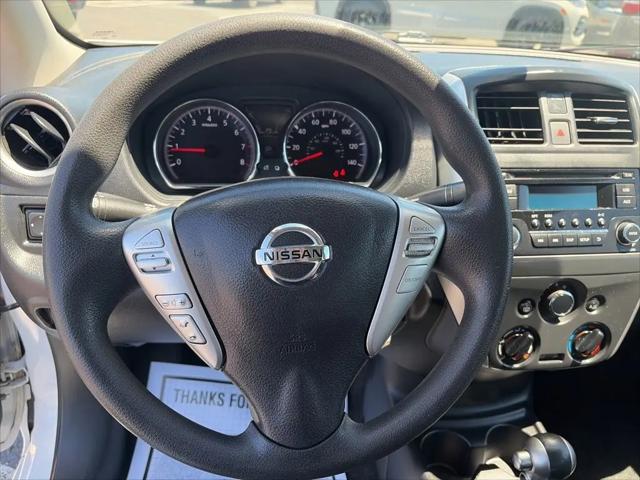 2016 Nissan Versa 1.6 SV