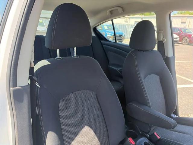 2016 Nissan Versa 1.6 SV