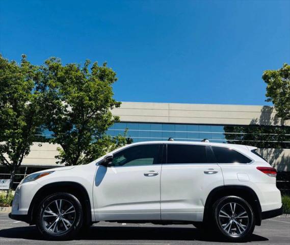 2018 Toyota Highlander LE