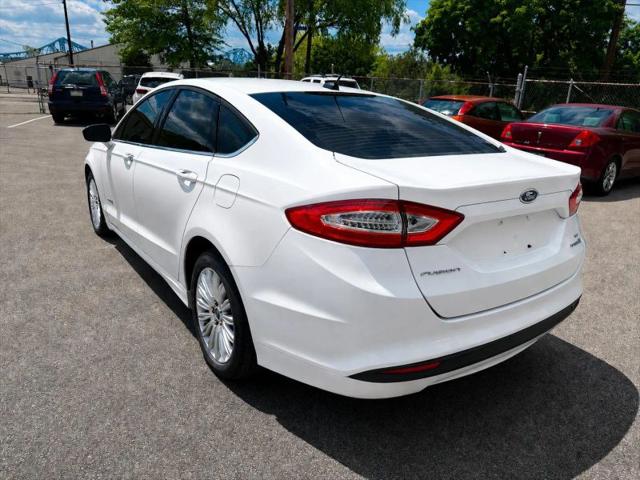 2014 Ford Fusion Hybrid SE