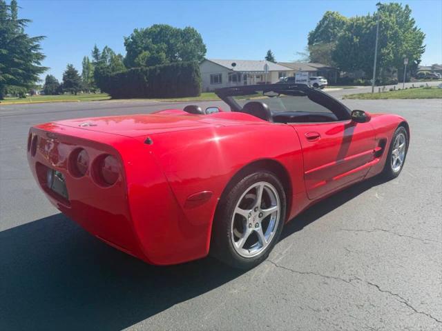 2003 Chevrolet Corvette Base