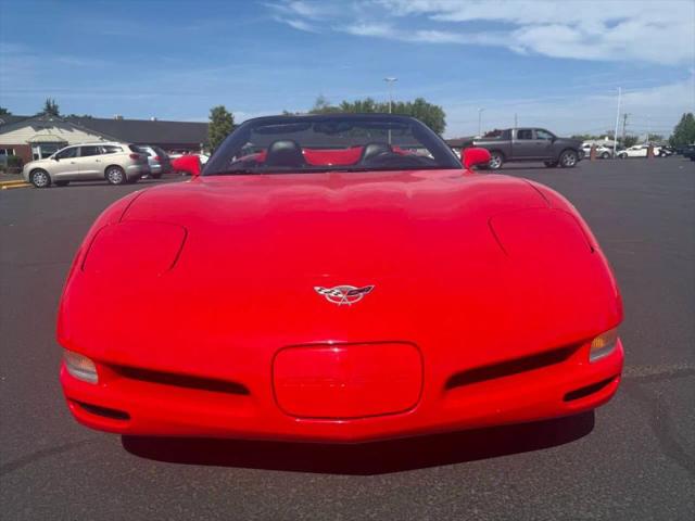 2003 Chevrolet Corvette Base