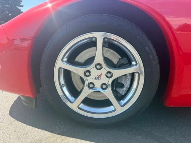 2003 Chevrolet Corvette Base