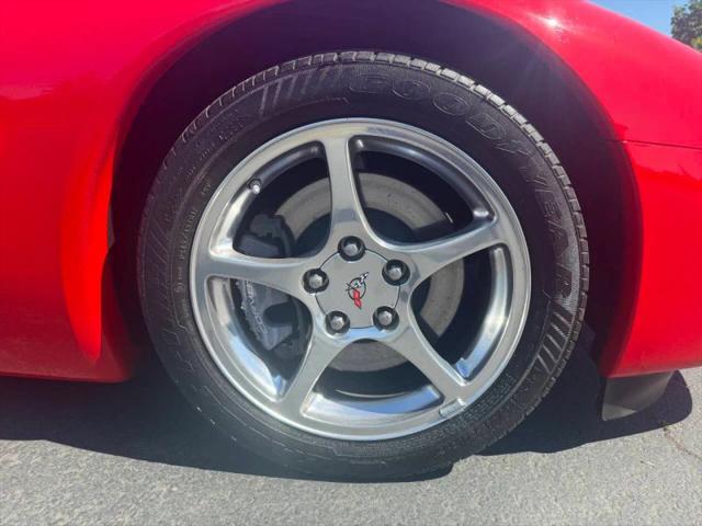 2003 Chevrolet Corvette Base