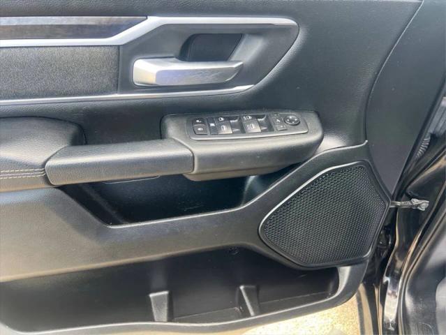 2020 Ram 1500 Big Horn Crew Cab 4x4 5'7" Box
