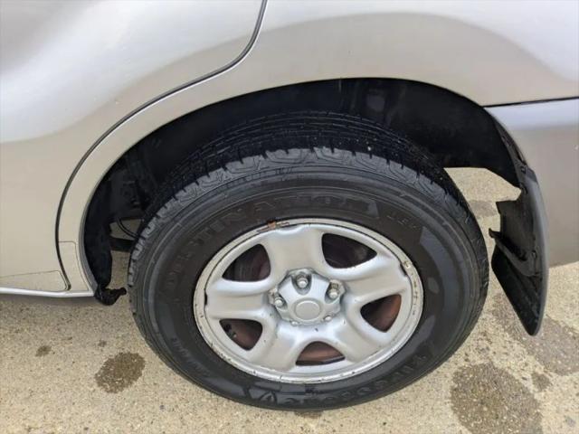 2004 Toyota RAV4 Base