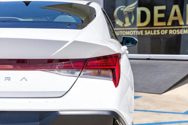 2025 Hyundai Elantra SEL Convenience