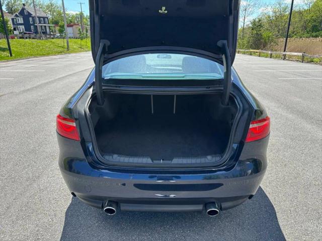 2016 Jaguar XF 35t Premium