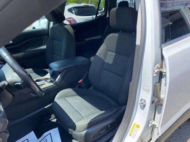 2018 GMC Acadia SLE-2