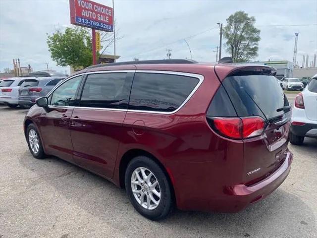 2021 Chrysler Voyager LXI