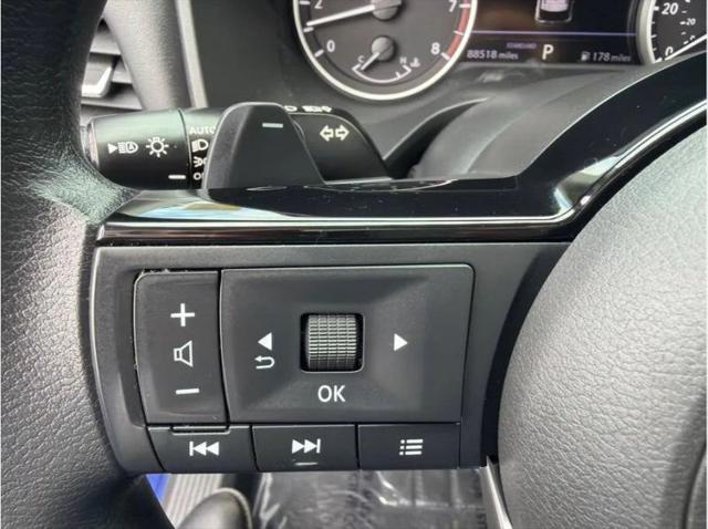 2023 Nissan Rogue SV FWD