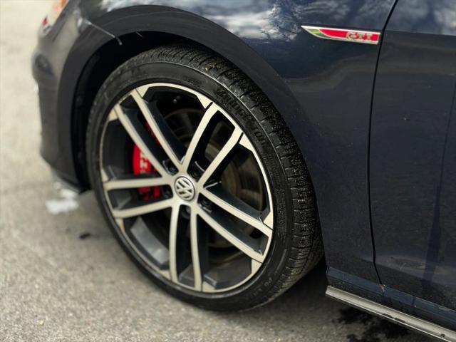 2017 Volkswagen Golf GTI Sport 4-Door