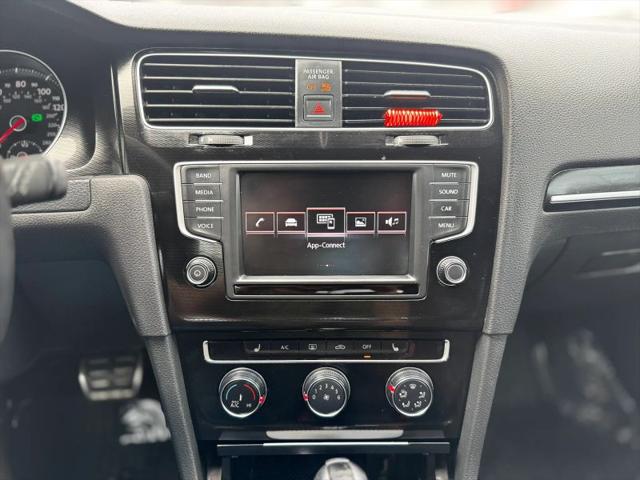 2017 Volkswagen Golf GTI Sport 4-Door