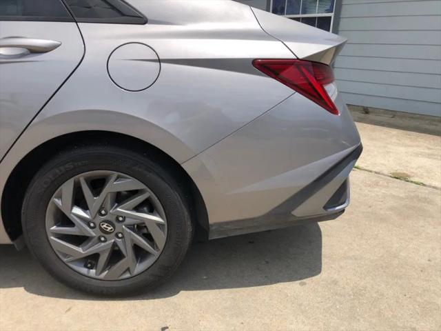 2024 Hyundai Elantra Hybrid Blue