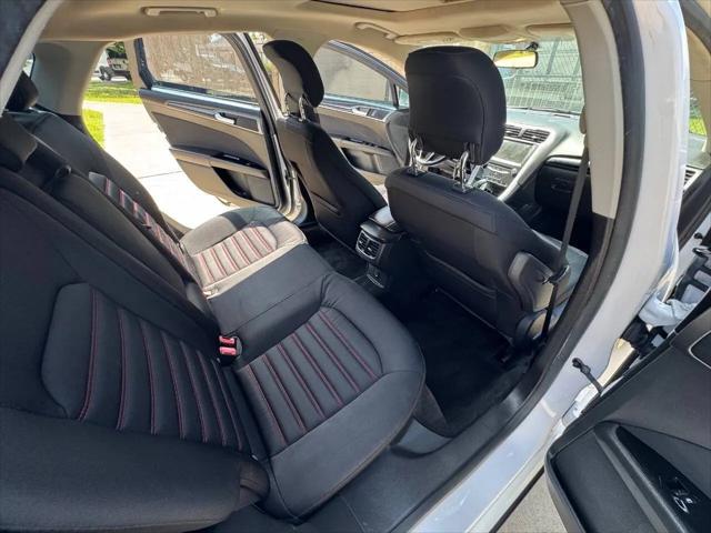 2015 Ford Fusion SE
