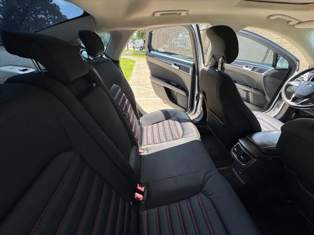 2015 Ford Fusion SE