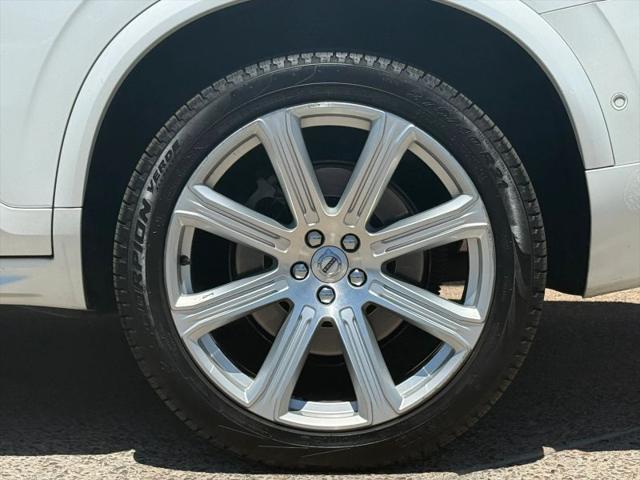 2017 Volvo XC90 Hybrid T8 Inscription