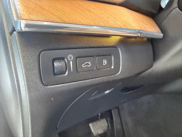 2017 Volvo XC90 Hybrid T8 Inscription