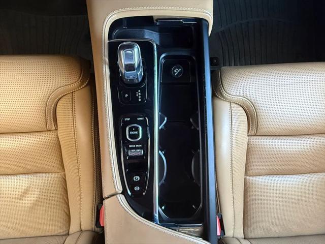 2017 Volvo XC90 Hybrid T8 Inscription