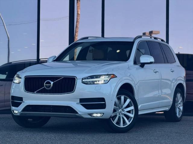 2016 Volvo XC90 T6 Momentum