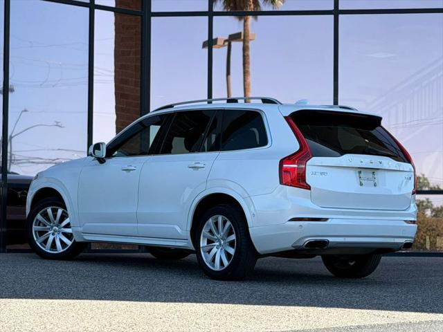 2016 Volvo XC90 T6 Momentum