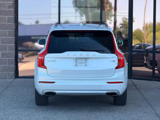2016 Volvo XC90 T6 Momentum
