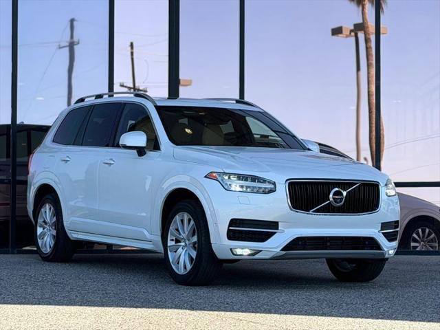 2016 Volvo XC90 T6 Momentum