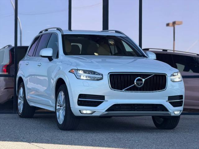 2016 Volvo XC90 T6 Momentum