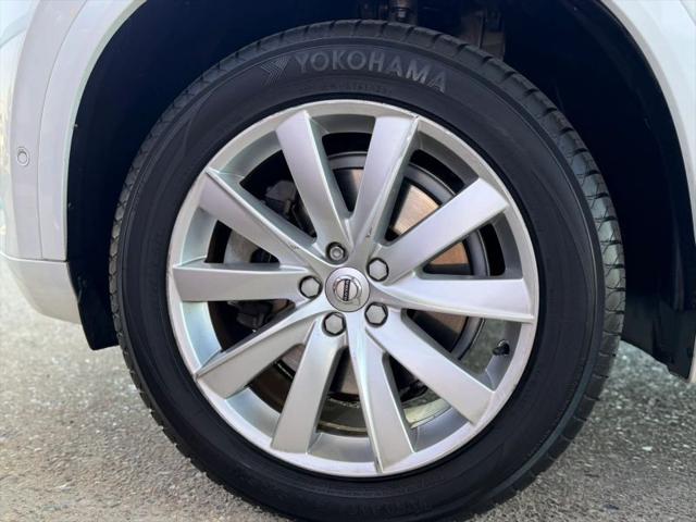 2016 Volvo XC90 T6 Momentum