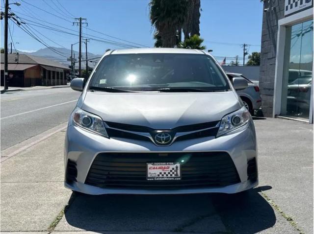 2020 Toyota Sienna LE