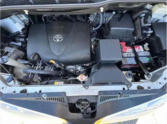 2020 Toyota Sienna LE