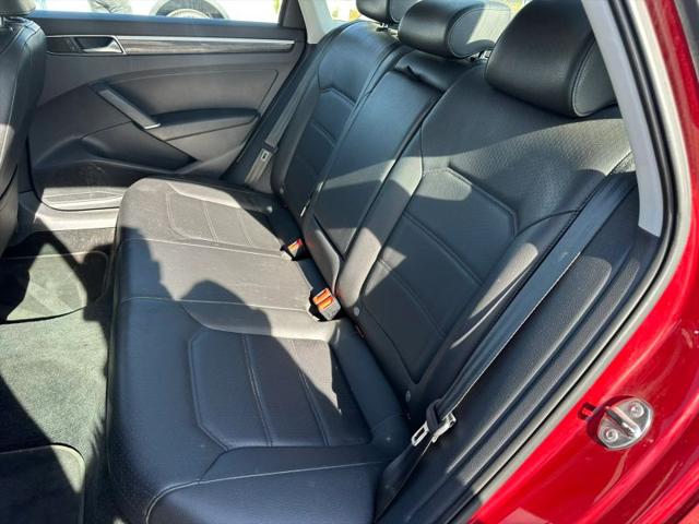 2017 Volkswagen Passat 1.8T SE