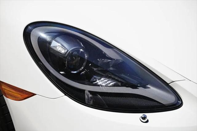 2025 Porsche 718 Boxster S
