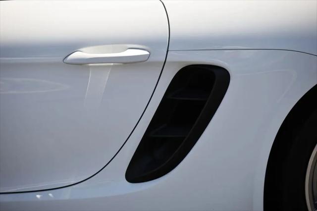 2025 Porsche 718 Boxster S