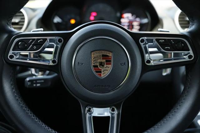 2025 Porsche 718 Boxster S