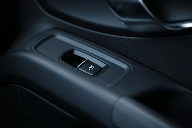 2025 Porsche 718 Boxster S