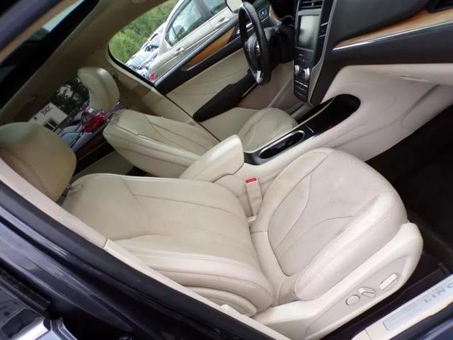 2015 Lincoln MKC Base