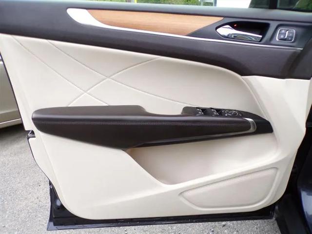 2015 Lincoln MKC Base