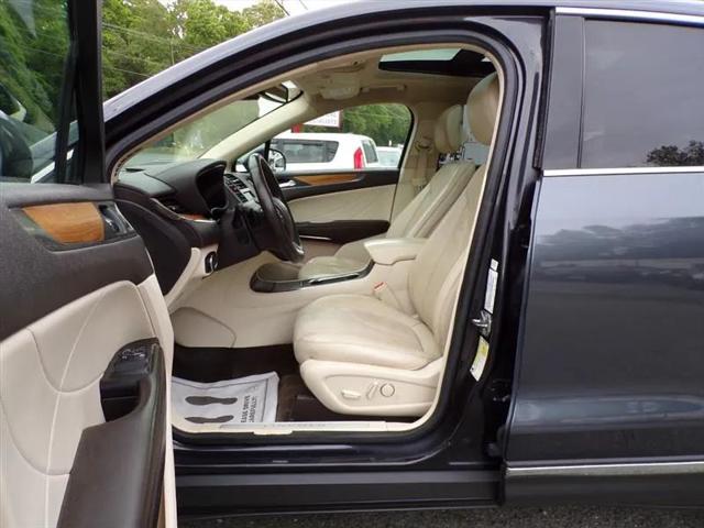 2015 Lincoln MKC Base