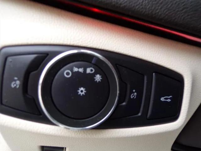 2015 Lincoln MKC Base