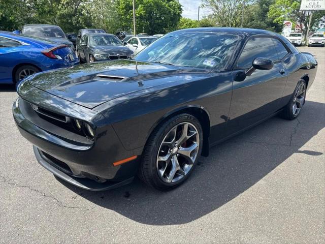 2015 Dodge Challenger SXT