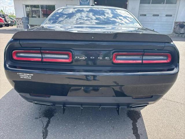 2015 Dodge Challenger SXT