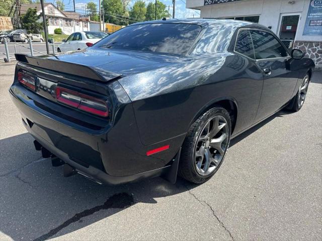 2015 Dodge Challenger SXT