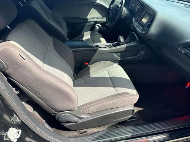 2015 Dodge Challenger SXT