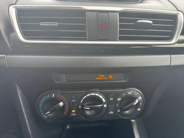 2015 Mazda Mazda3 i Sport