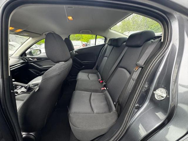 2015 Mazda Mazda3 i Sport