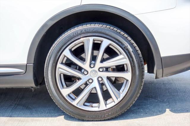 2017 INFINITI QX50 Base