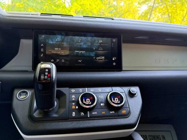 2020 Land Rover Defender 110 Standard