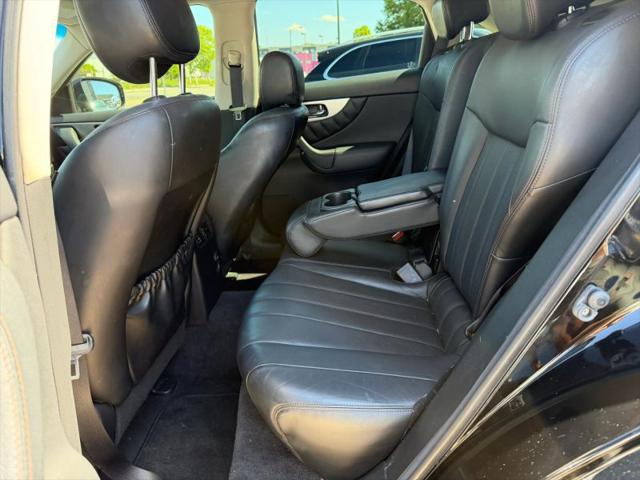 2017 INFINITI QX70 3.7