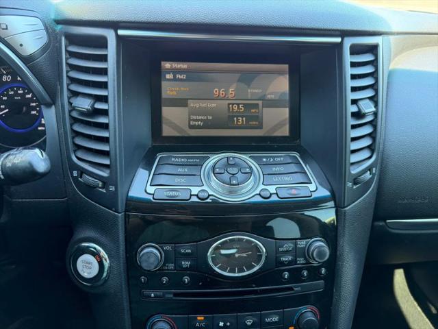 2017 INFINITI QX70 3.7